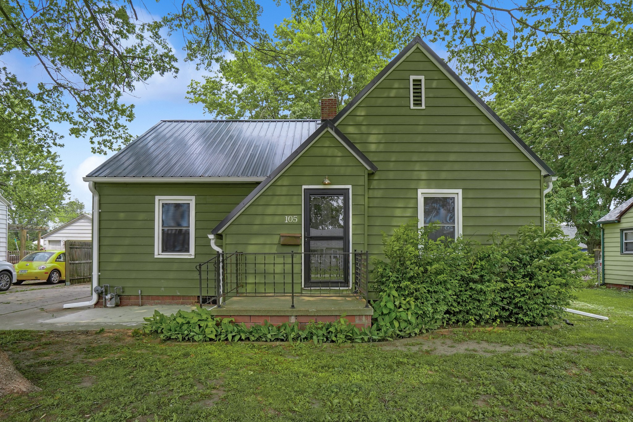 105 N Park Lane Drive, Knoxville, Iowa image 1