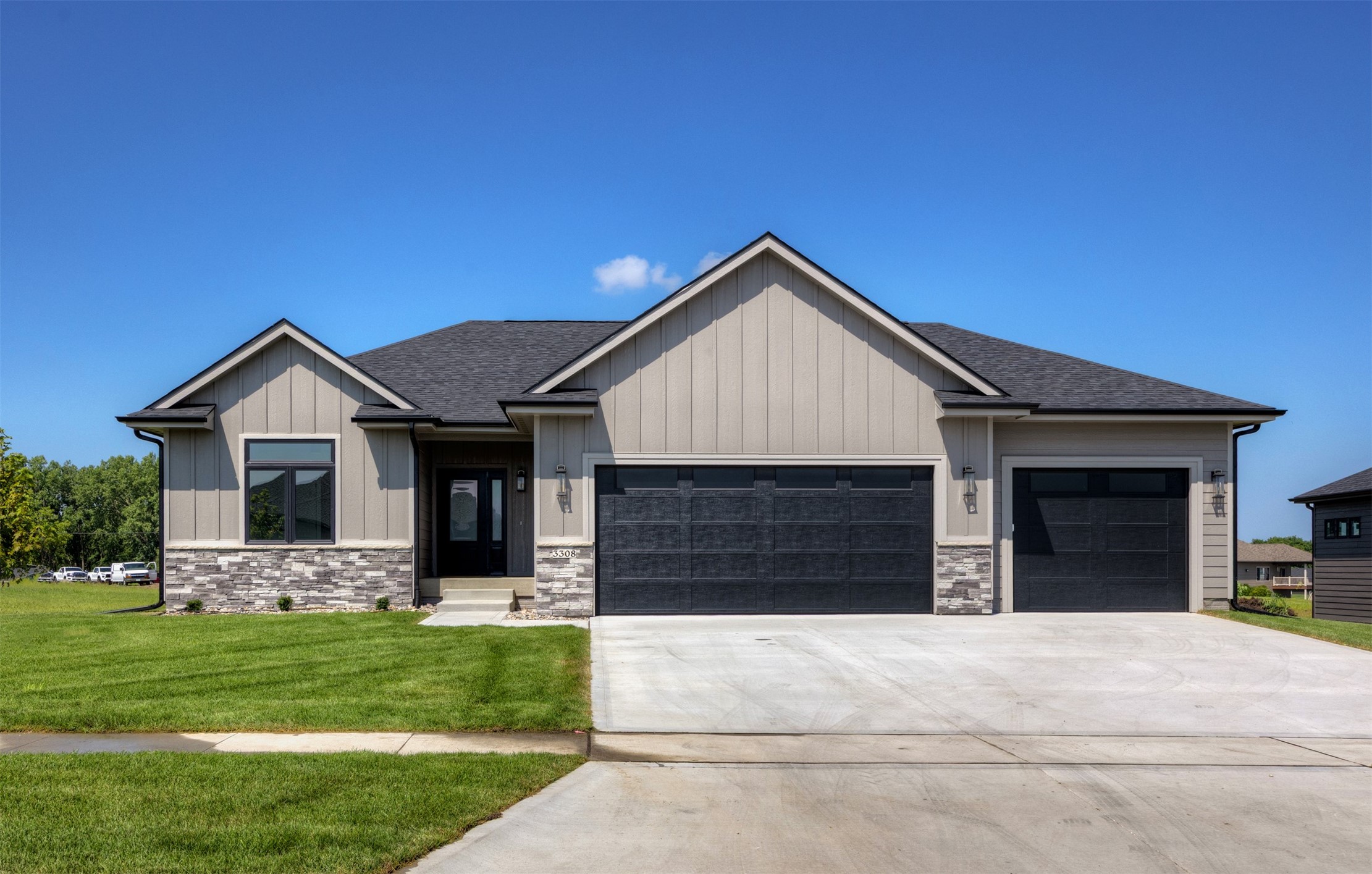 3308 SE Bannister Drive