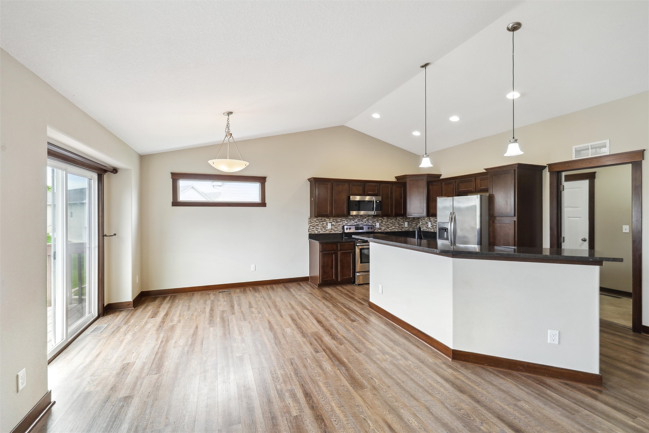 3416 E Payton Avenue, Des Moines, Iowa image 6