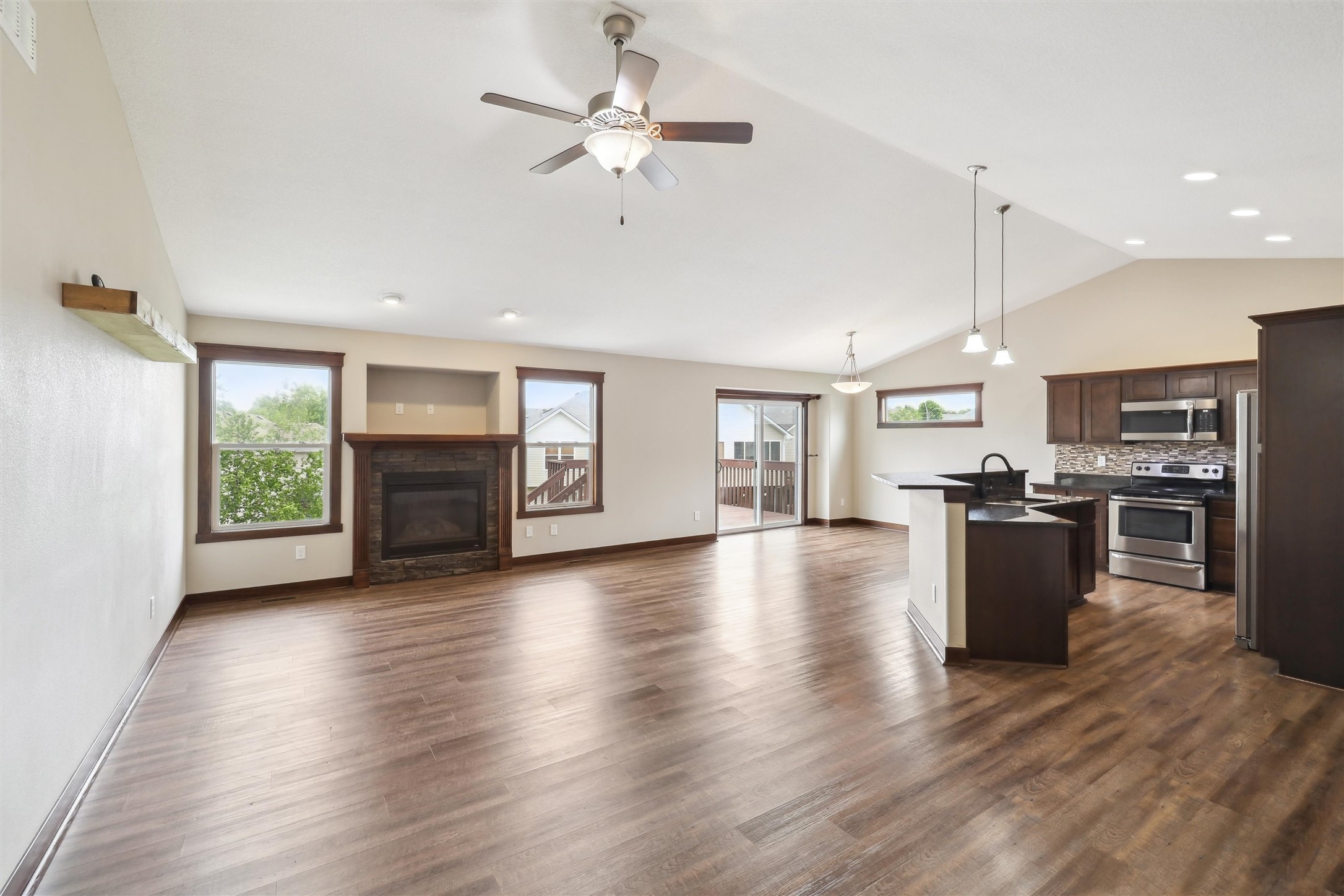 3416 E Payton Avenue, Des Moines, Iowa image 3