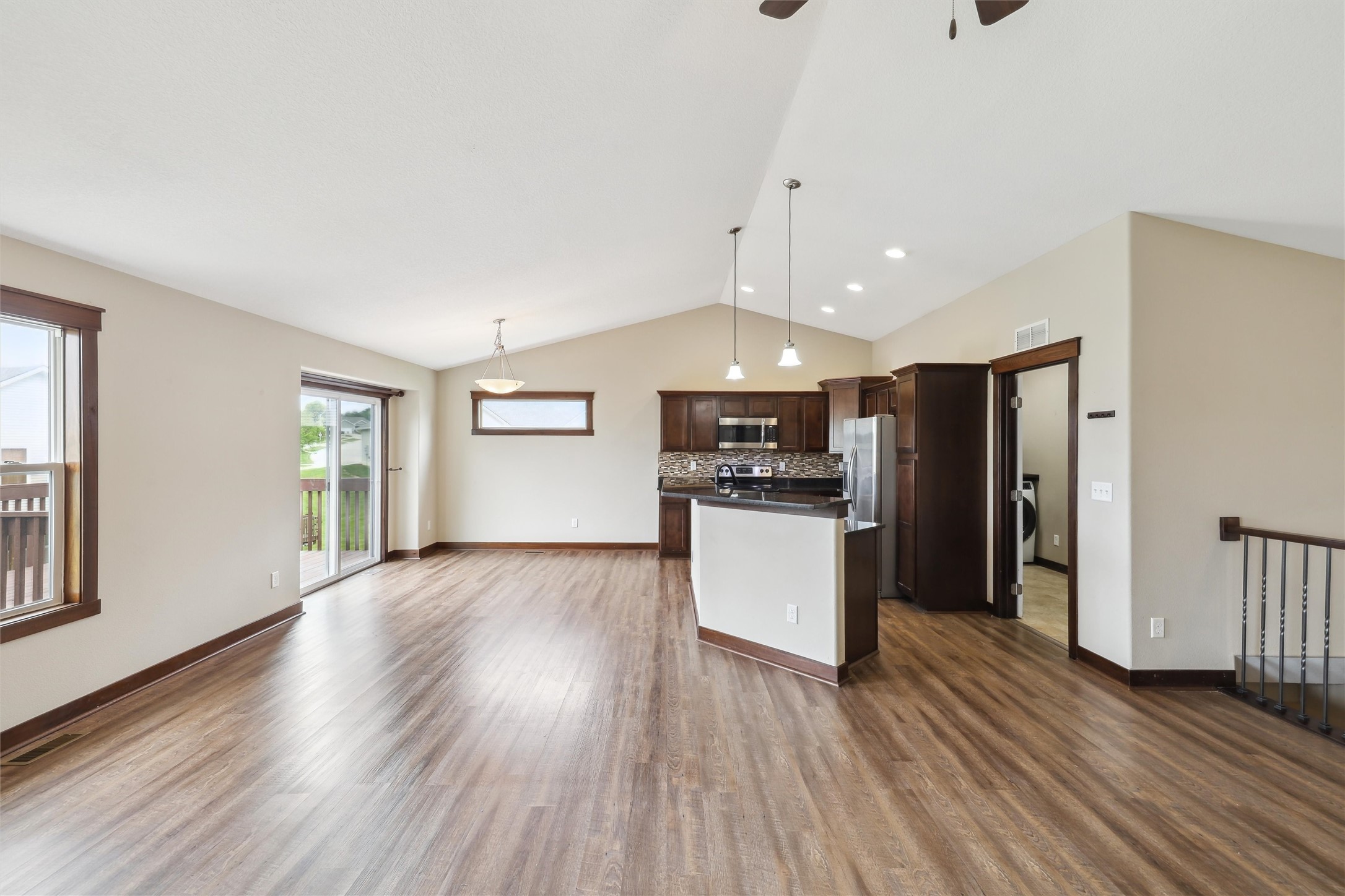 3416 E Payton Avenue, Des Moines, Iowa image 10