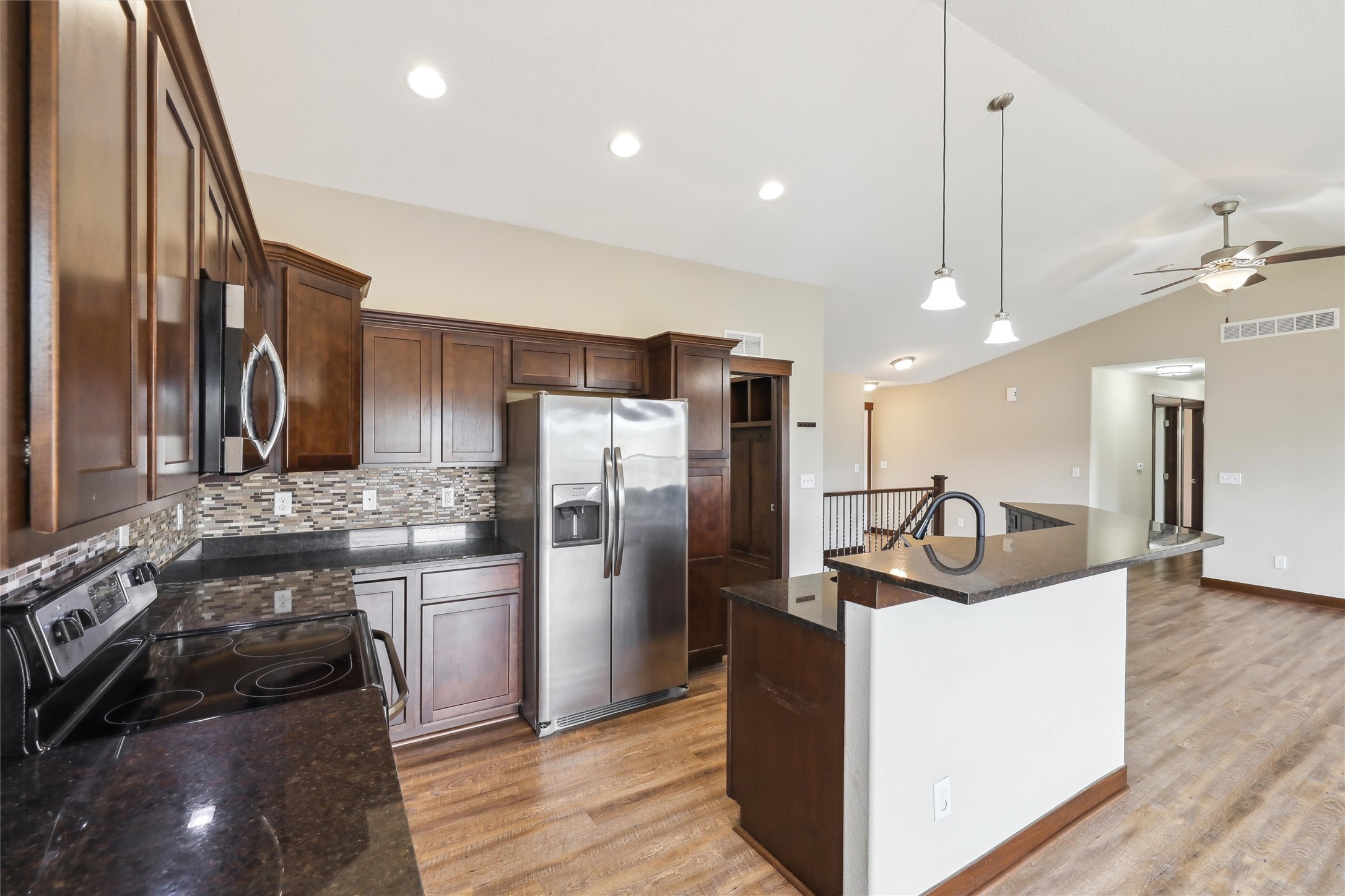 3416 E Payton Avenue, Des Moines, Iowa image 8