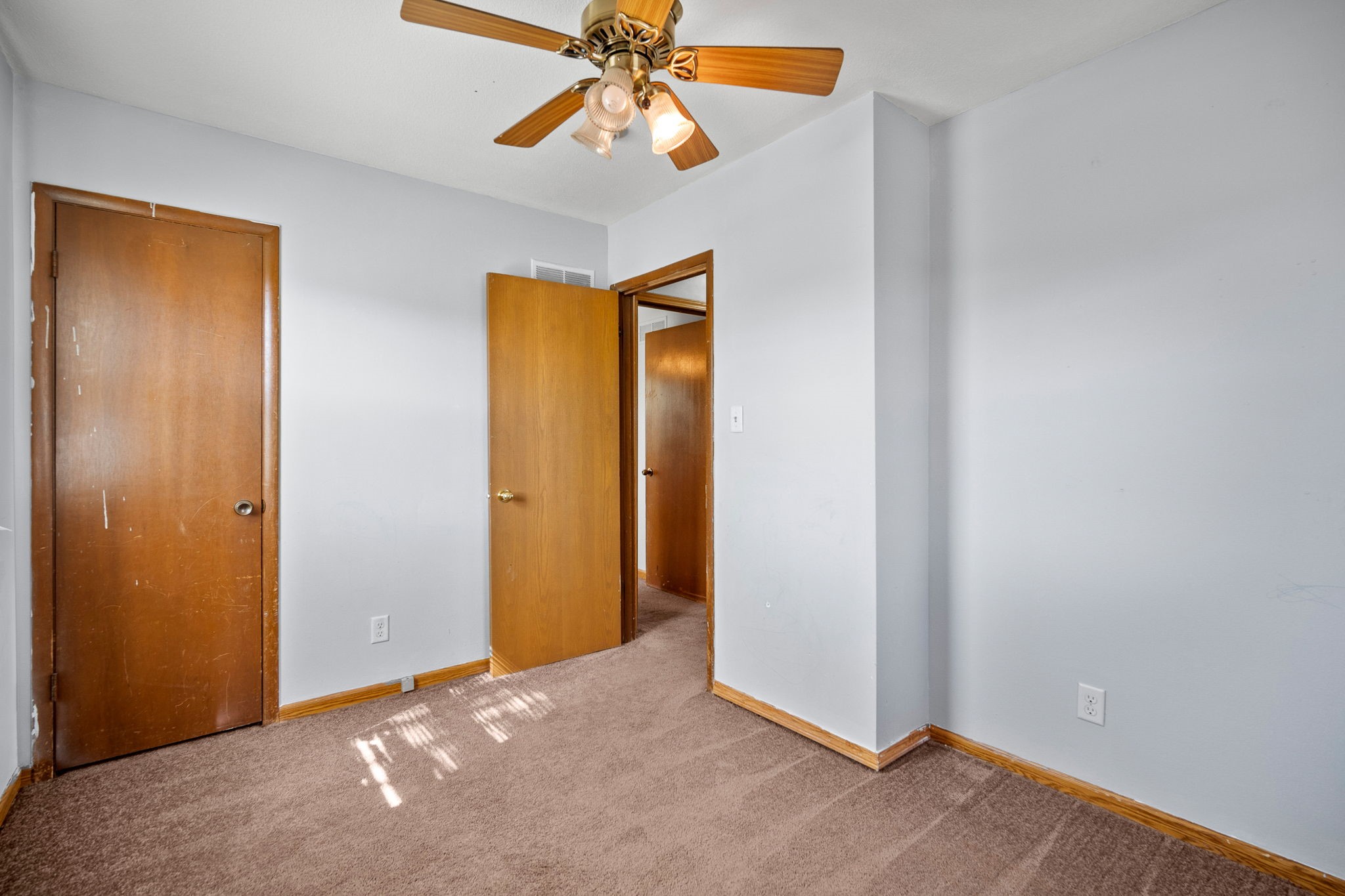 1229 Kenyon Avenue, Des Moines, Iowa image 7