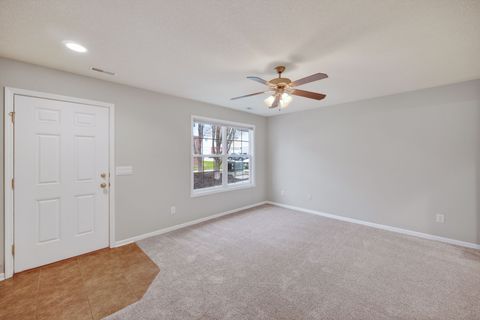 Condo For Sale - 9125 Greenspire Drive #114<br/> West Des Moines, IA 50266