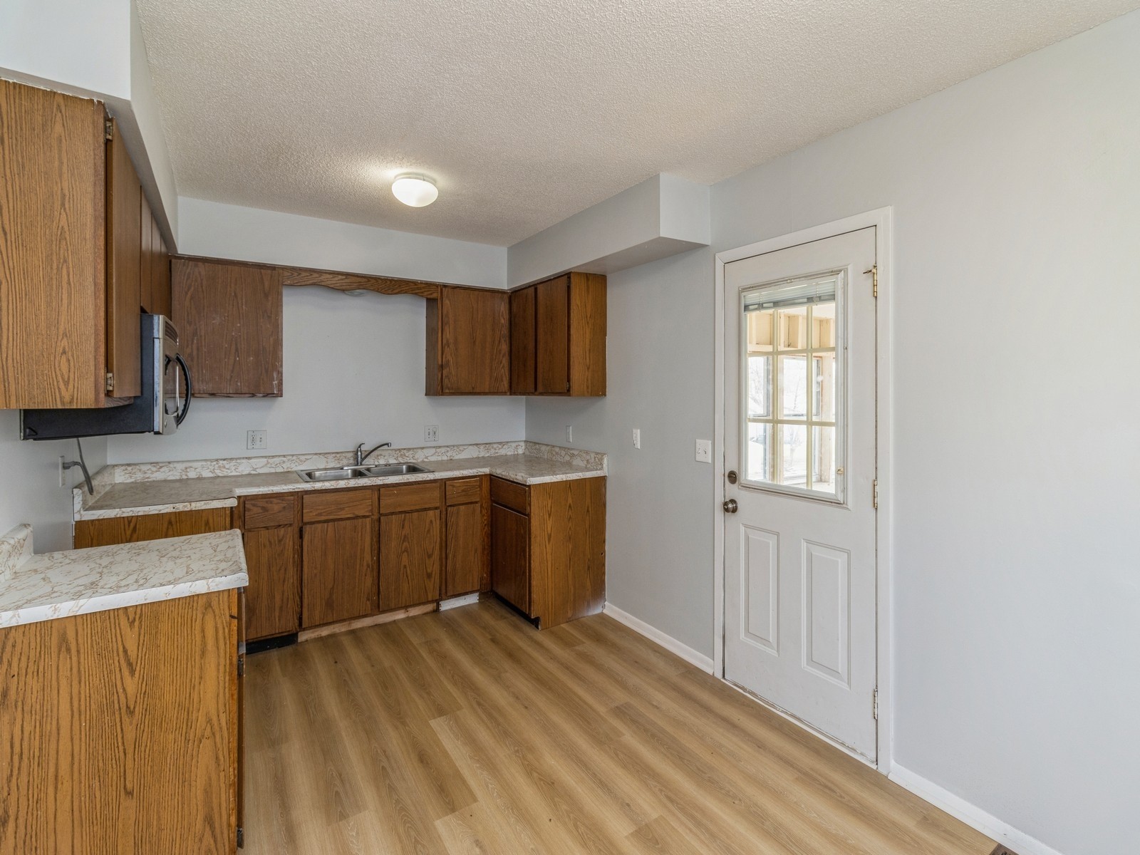 1309 Stewart Street, Des Moines, Iowa image 9