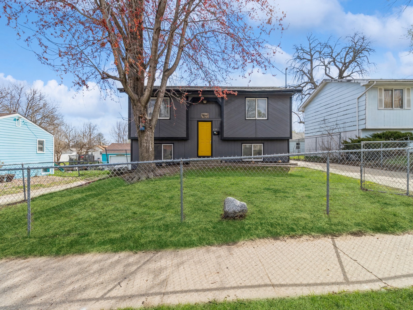 1309 Stewart Street, Des Moines, Iowa image 3