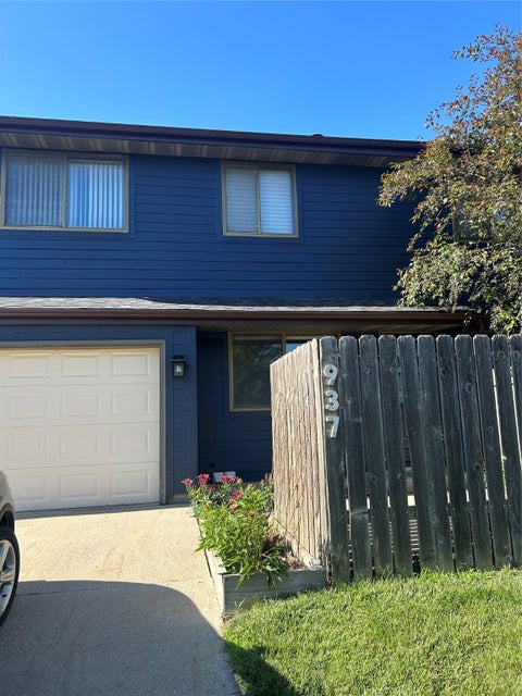 Condo For Sale - 937 E 15th Street<br/> Newton, IA 50208