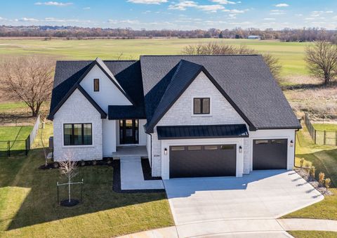 8109 Buckley Street Johnston IA 50131