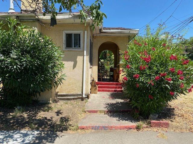 404 N 6th Street