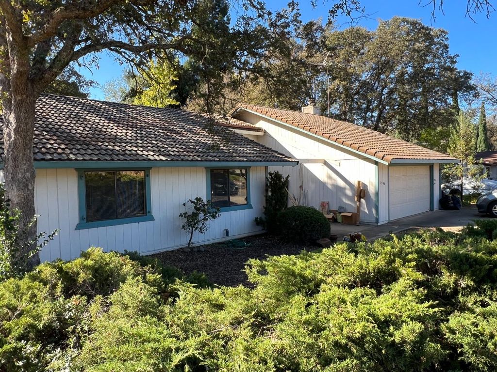 Photo of 3298 Kato Court, Cameron Park, CA 95682 (MLS # 222135262)