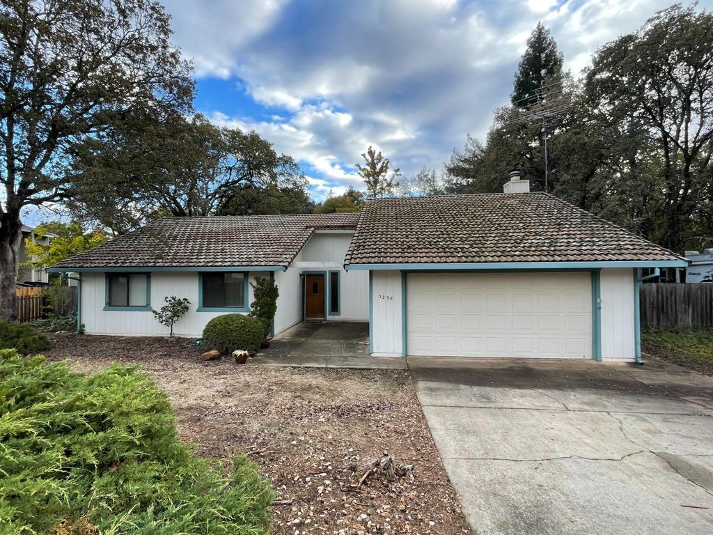 Photo of 3298 Kato Court, Cameron Park, CA 95682 (MLS # 222135262)