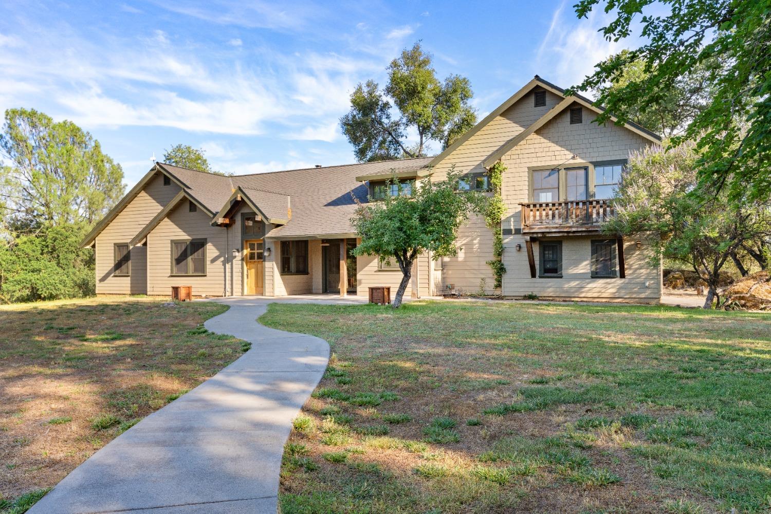 View Grass Valley, CA 95949 house