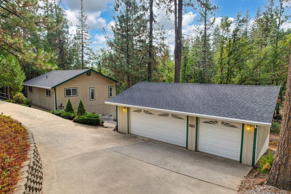 Photo of 27190 Silver Dr, Pioneer, CA 95666 (MLS # 222137910)