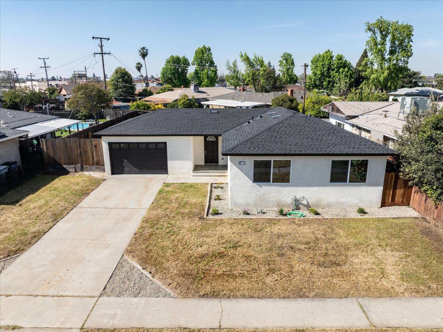 View Fresno, CA 93727 house