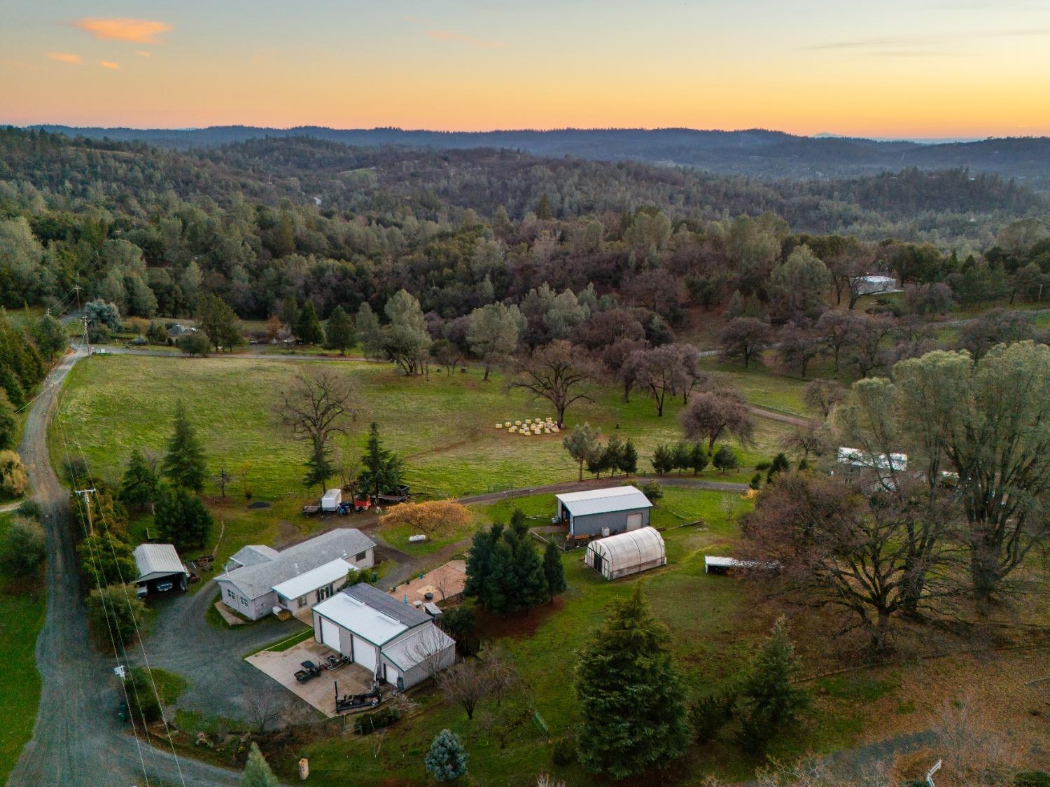 View Grass Valley, CA 95949 mobile home