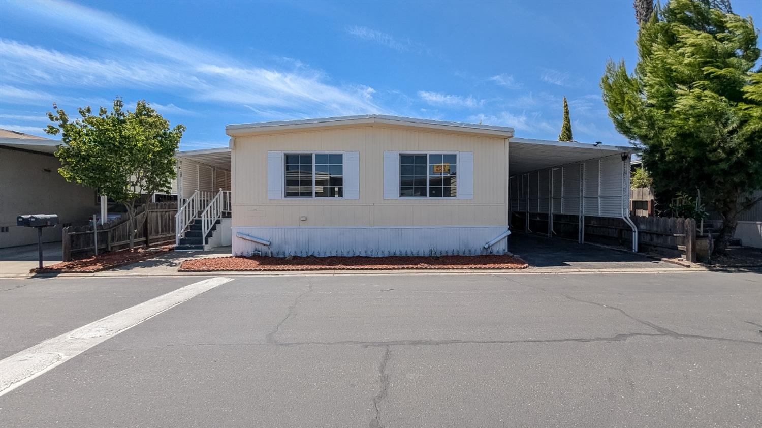 View Manteca, CA 95336 mobile home