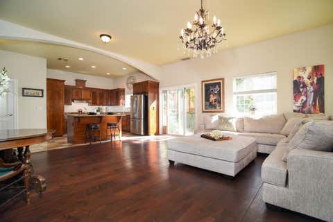 Featured picture for the property 223085655