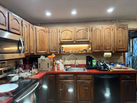 Tiny photo for 35 Monahan Lane, Naugatuck, CT 06770 (MLS # 24141470)