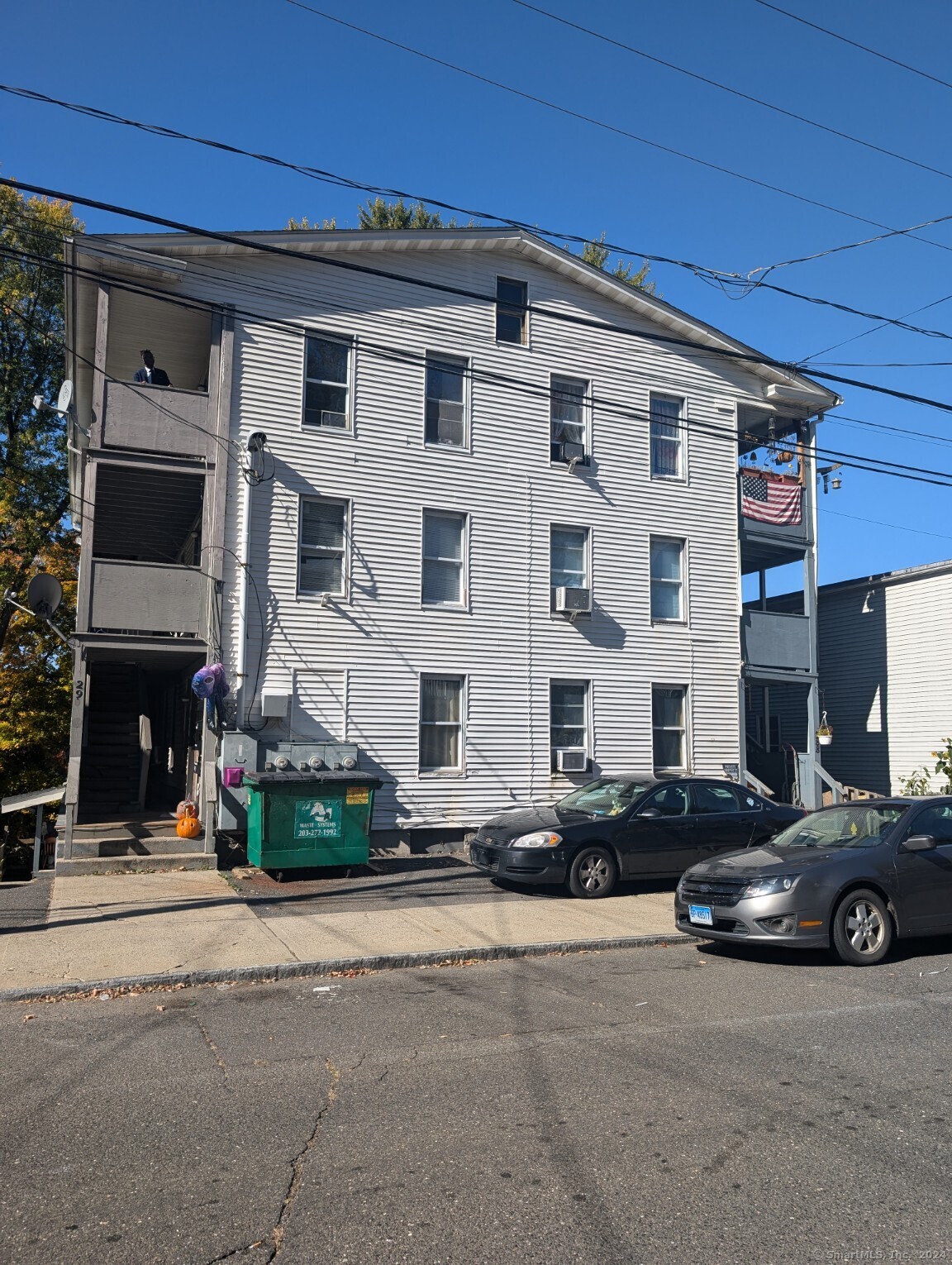 Rental Property at 288 High Street G, Naugatuck, Connecticut - Bedrooms: 3 
Bathrooms: 1 
Rooms: 5  - $1,600 MO.