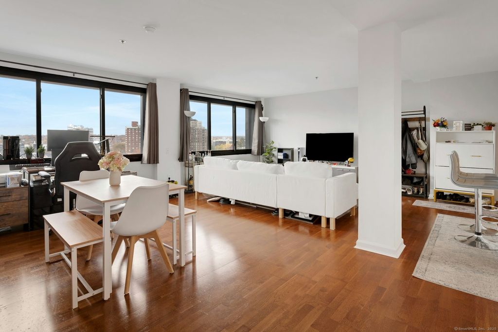 Photo of 300 Broad Street #902, Stamford, CT 06902 (MLS # 24135128)