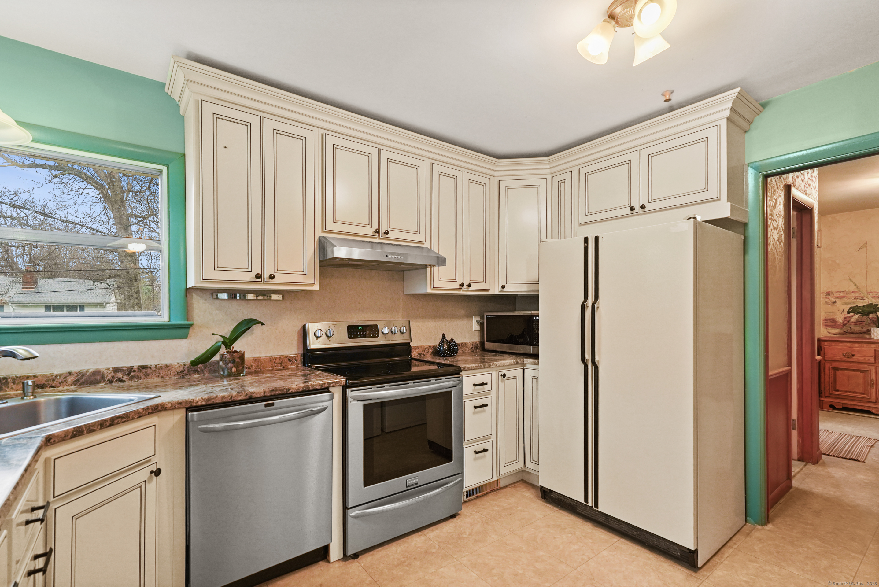19 Idlewood Drive, Stamford, Connecticut image 12