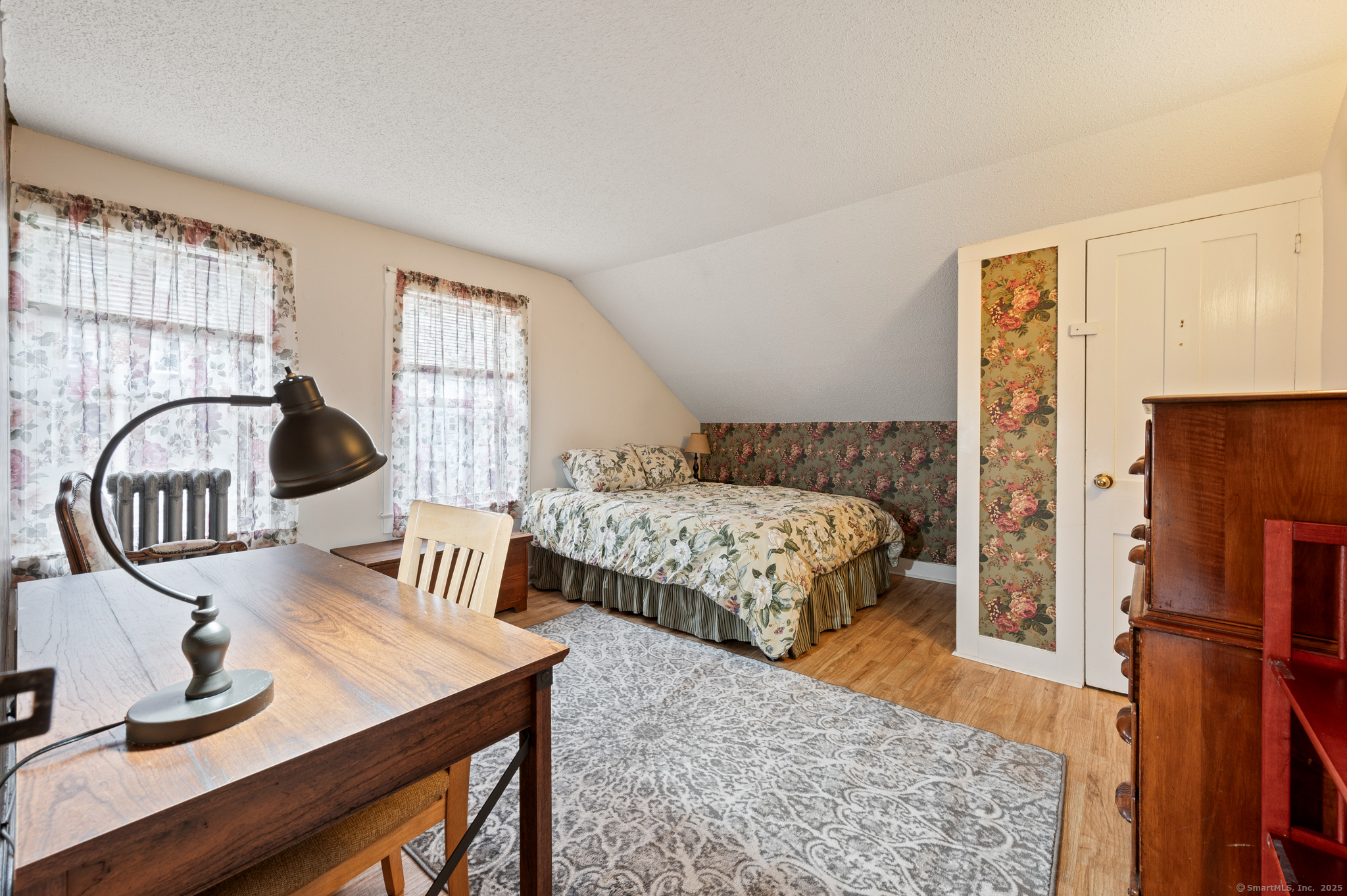 Windham, Connecticut 06226, United States, 3 Bedrooms Bedrooms, ,2 BathroomsBathrooms,Residential,Pending,21921