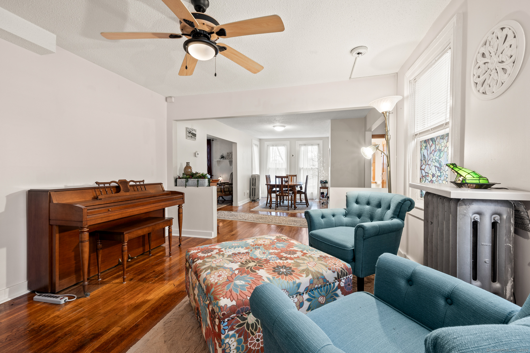 Windham, Connecticut 06226, United States, 3 Bedrooms Bedrooms, ,2 BathroomsBathrooms,Residential,Pending,21921