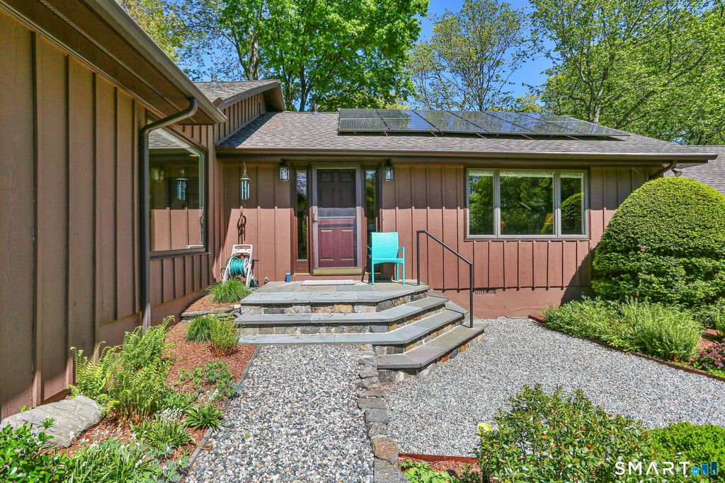 Photo of 1185 Stillson Road, Fairfield, CT 06824 (MLS # 24166397)