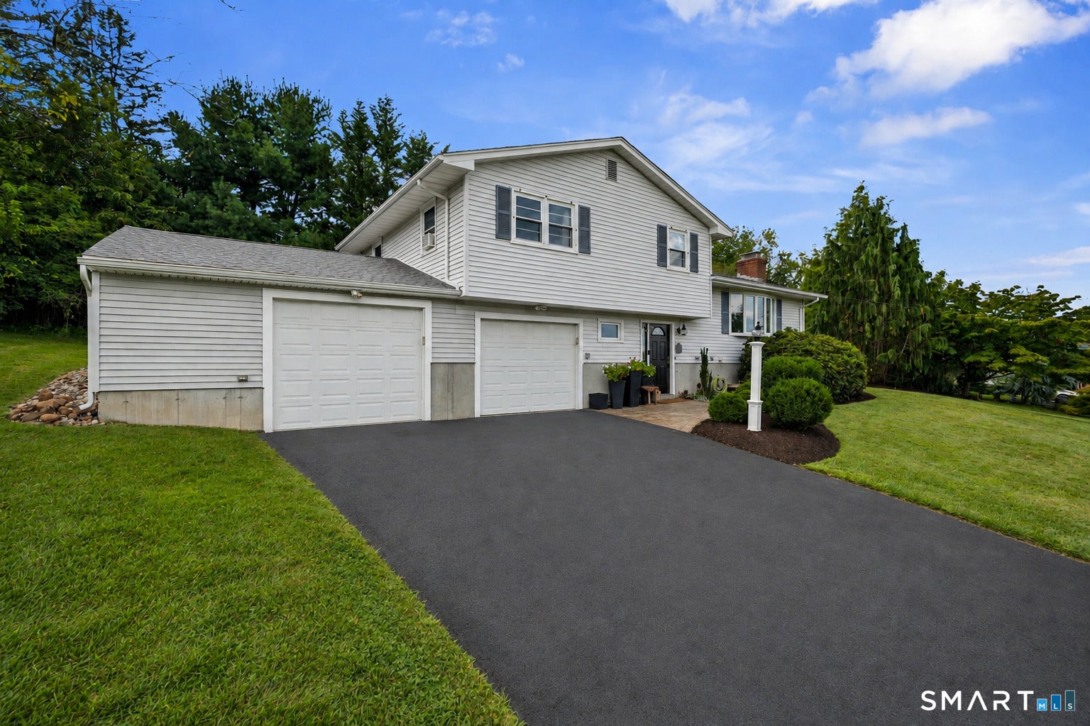 12 Farm Hill Road