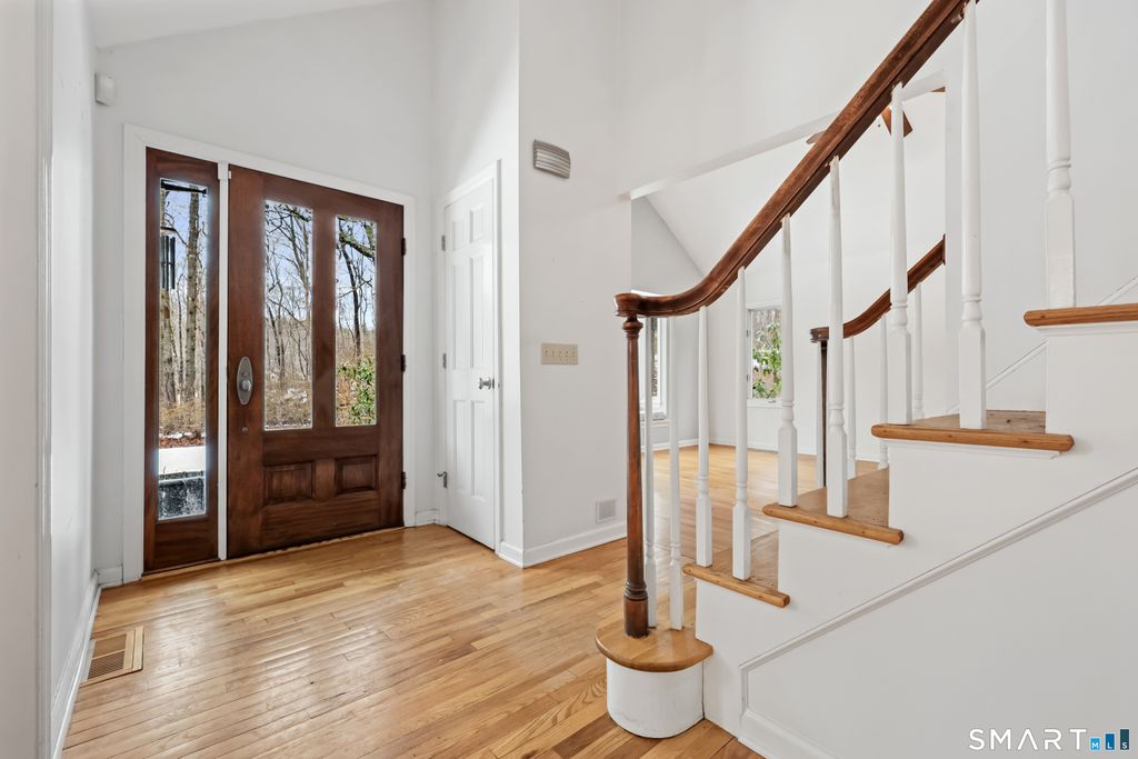 Photo of 105 Old Highway, Wilton, CT 06897 (MLS # 24158770)