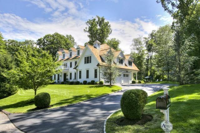 Photo 1 of 194 Spring Water Lane, New Canaan, Connecticut, $2,475,000, Web #: 99115983