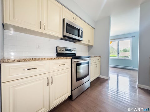Tiny photo for 19 Twin Oaks #19, New Milford, CT 06776 (MLS # 24204675)