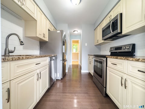 Tiny photo for 19 Twin Oaks #19, New Milford, CT 06776 (MLS # 24204675)