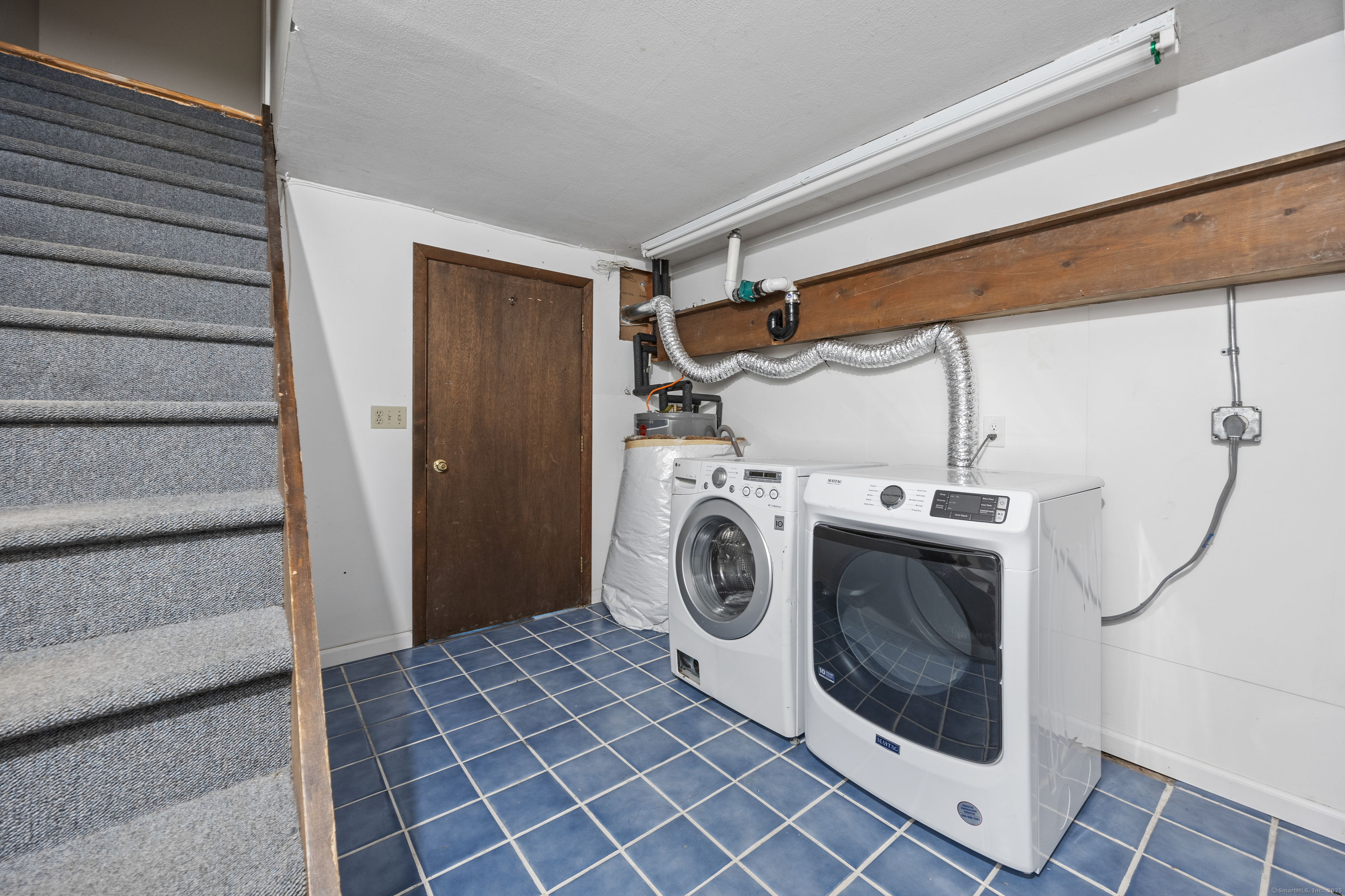 25 Lisa Court #APT 9, Waterbury, Connecticut image 16