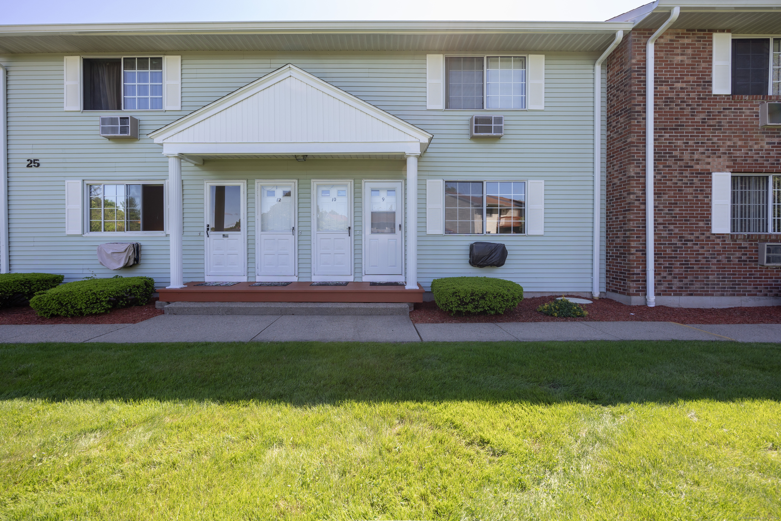 Property for Sale at Lisa Court Apt 9, Waterbury, Connecticut - Bedrooms: 1 
Bathrooms: 1 
Rooms: 3  - $135,000