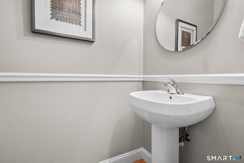 Tiny photo for 604 Juniper Court #604, Oxford, CT 06478 (MLS # 24165640)