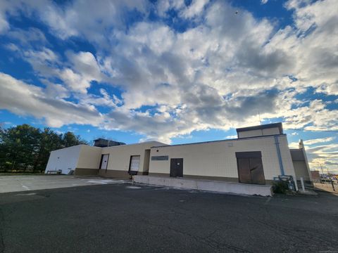 Tiny photo for 978 Orange Avenue, West Haven, CT 06516 (MLS # 24068387)