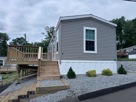 7 Middle Terrace Vernon CT 06066