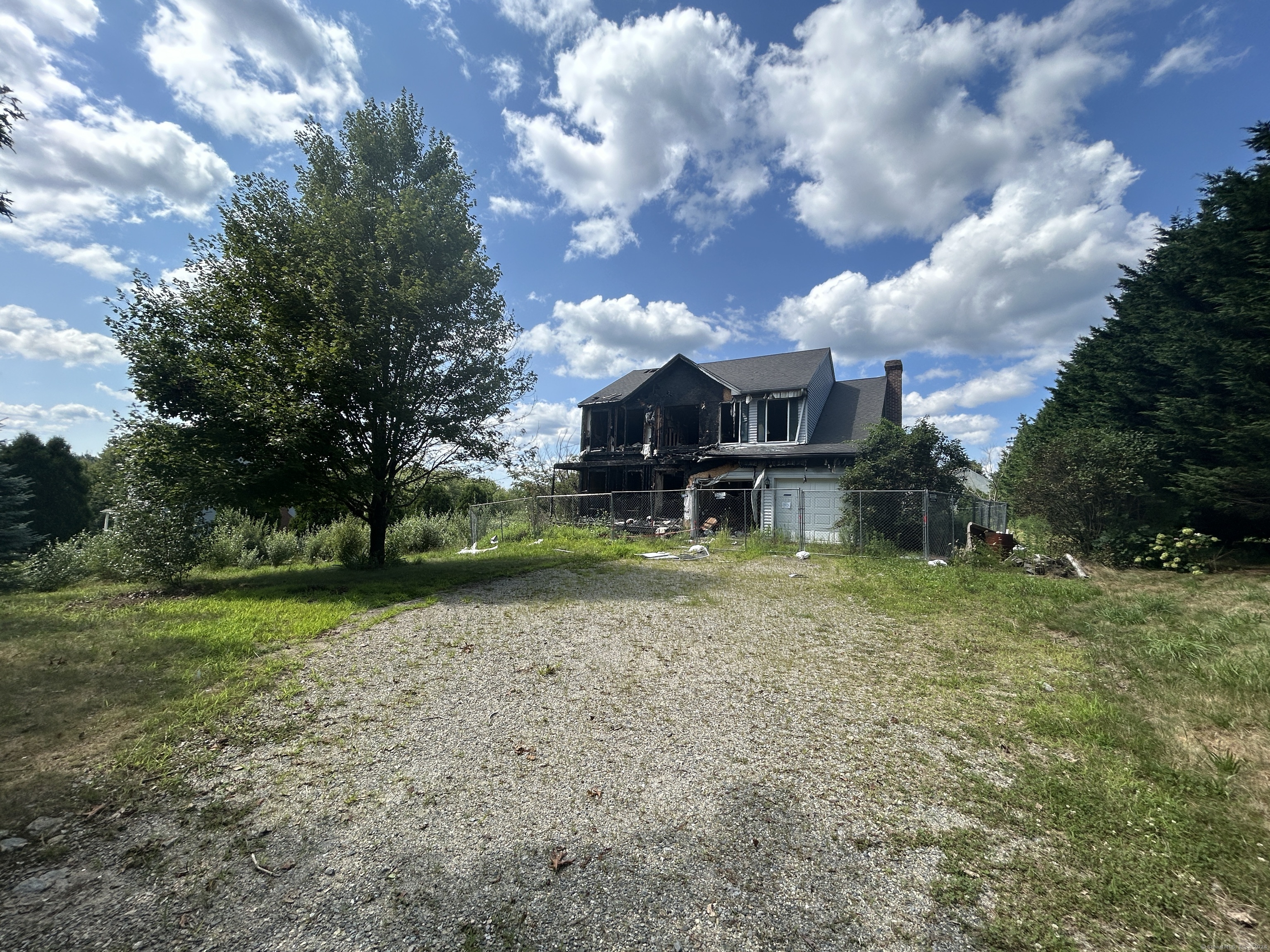 Photo 1 of 4 Laurel Lane, Seymour, Connecticut, $129,900, Web #: 24035557