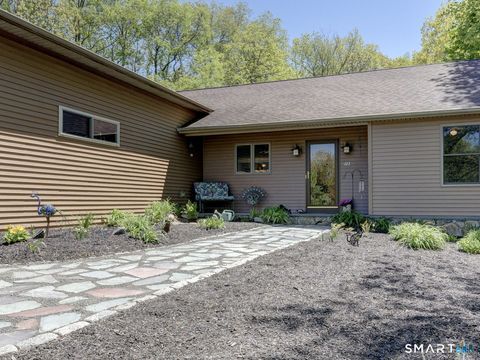 Photo of 123 Round Hill Road, Middletown, CT 06457 (MLS # 24165620)