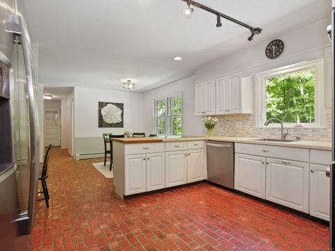 A home in New Canaan