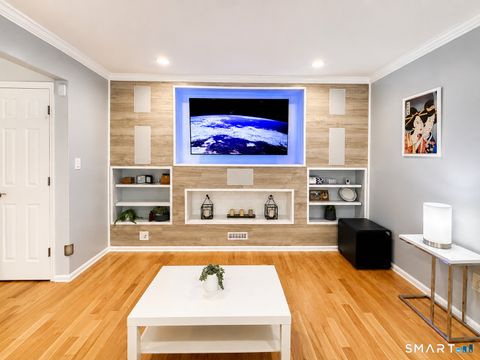 Tiny photo for 385 Unquowa Road #385, Fairfield, CT 06824 (MLS # 24182254)