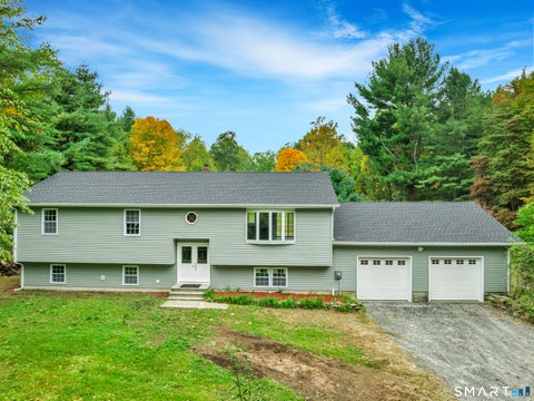 Photo of 155 Tripp Hollow Road, Brooklyn, CT 06234 (MLS # 24180667)