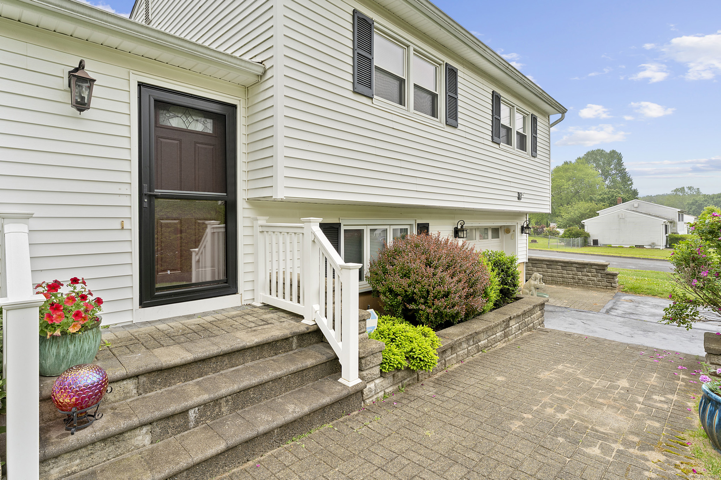 99 Walkley Drive