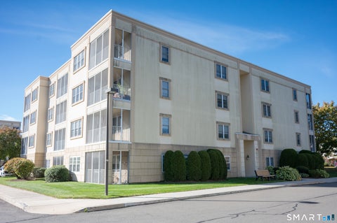 Tiny photo for 75 Washington Avenue #8-401, Hamden, CT 06518 (MLS # 24215972)