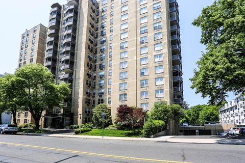 MLS: 24098100