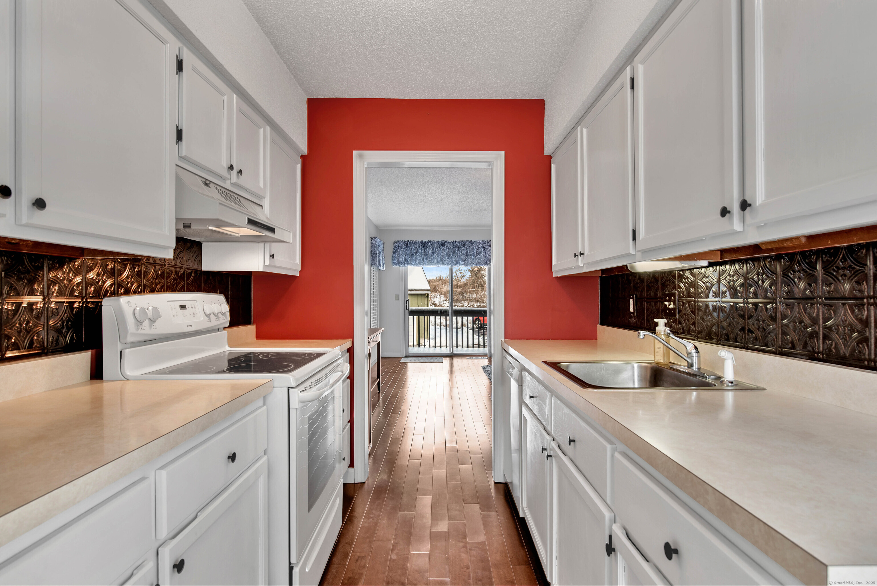 2 Riverview Drive #A, East Windsor, Connecticut image 9