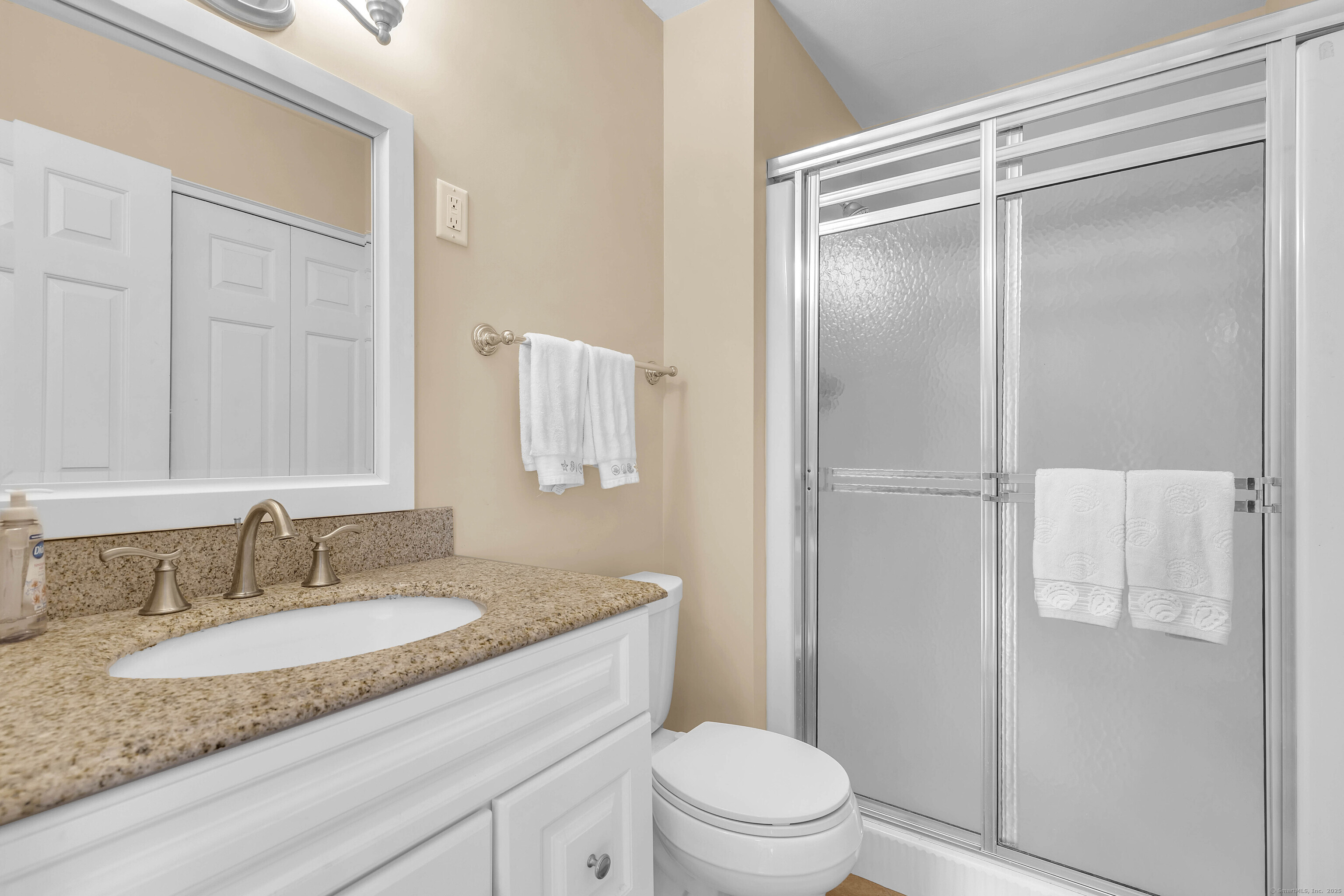 16 Aylesbury Circle #16, Madison, Connecticut image 23