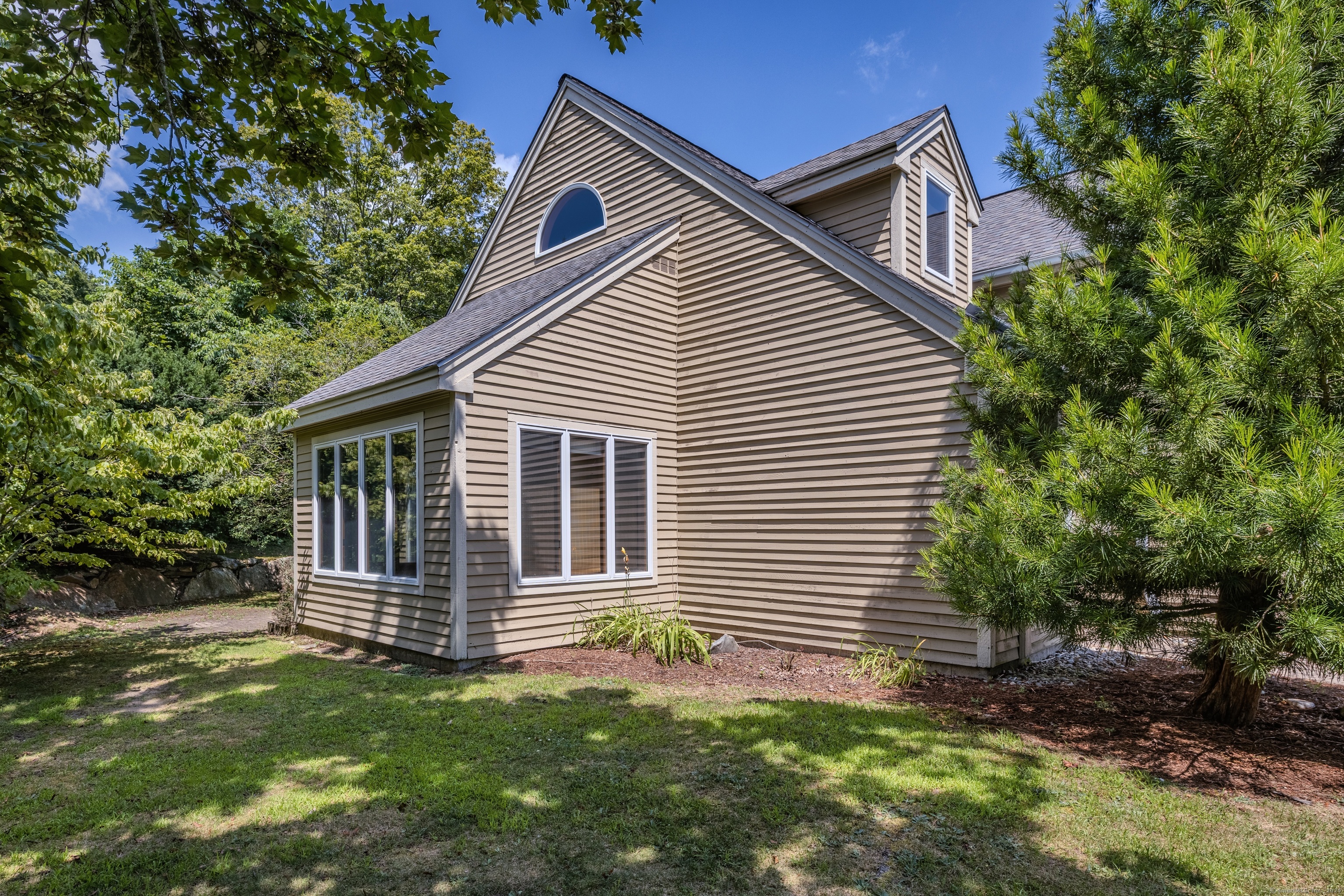 142 Courtyard Lane 142