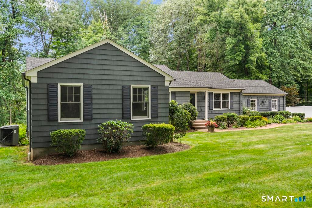 46 Peck Hill Road